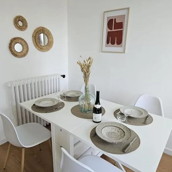 Superbe appartement rénové，位于布尔日的酒店