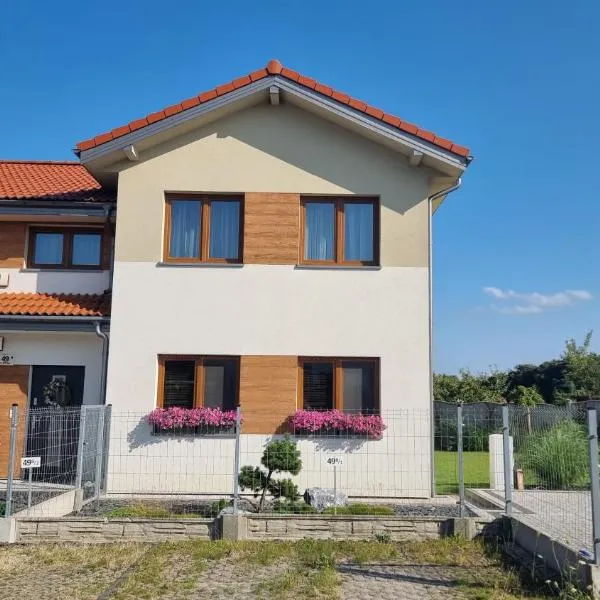 M&M Apartament Ustka，位于乌斯特卡的酒店