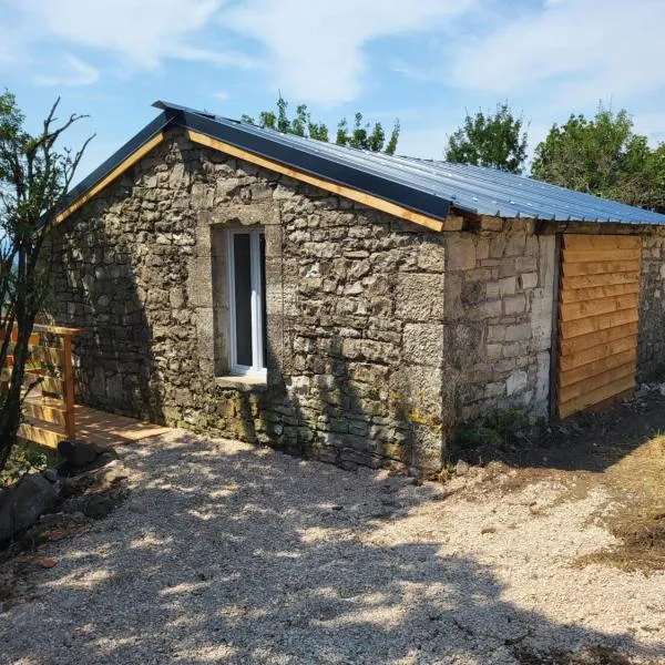 Gîte à la ferme "Petit Paradis"，位于Joncels的酒店