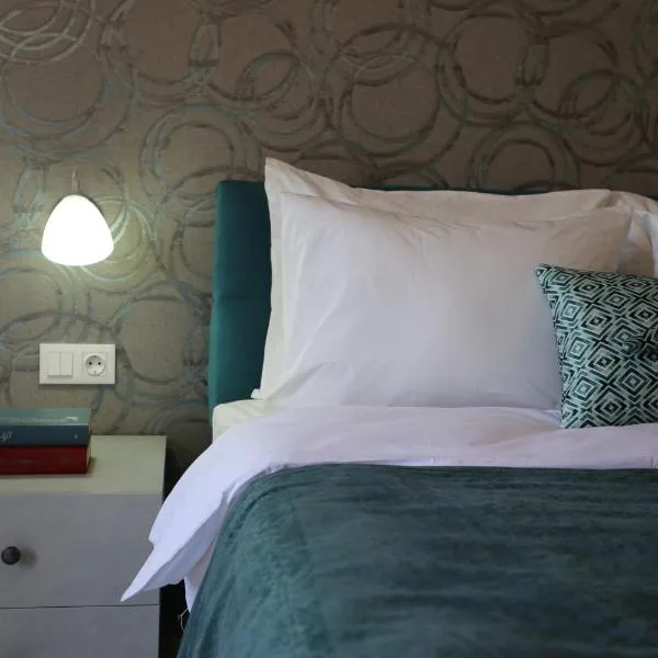 Hotel Saguramo Bliss，位于Saguramo的酒店