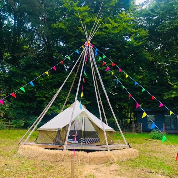 Goldings Farm Bell Tent Camping Hertford，位于赫特福德的酒店