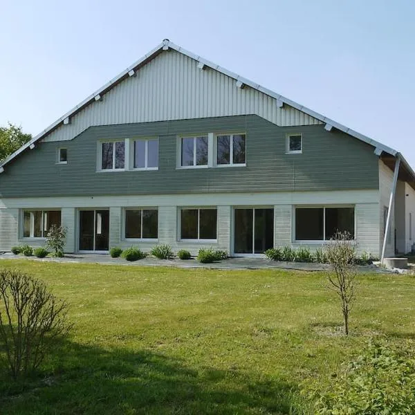 Gîte mon papi - 18 personnes，位于Méry-sur-Seine的酒店