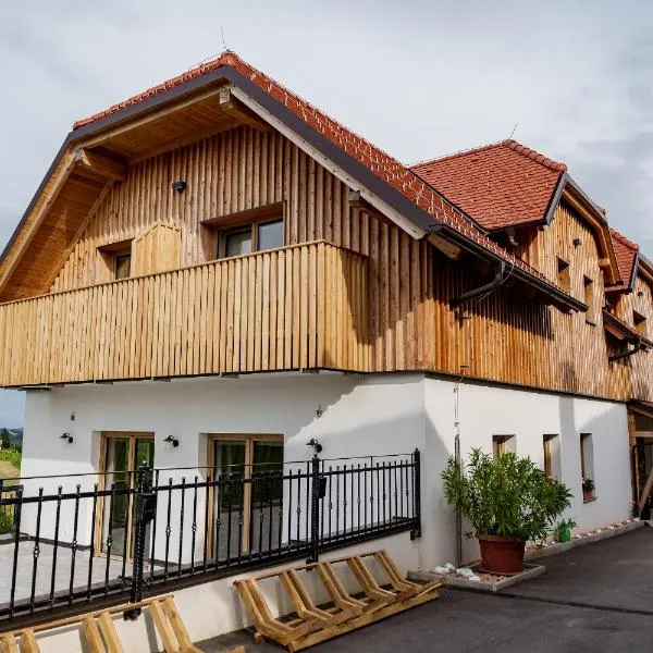 Rooms Dreisiebner at the Heart，位于Zgornja Kungota的酒店