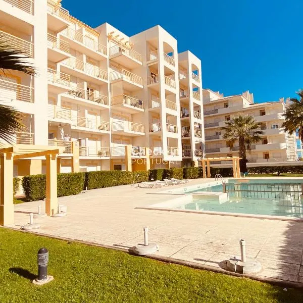 Vista by Check-in Portugal，位于阿尔布费拉的酒店