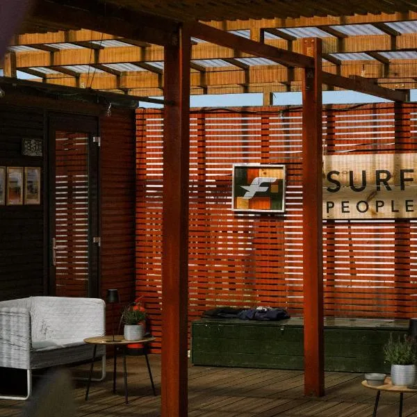 Pokoje Surf People，位于弗瓦迪斯瓦沃沃的酒店