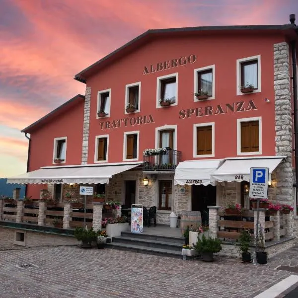 Albergo Trattoria Speranza，位于福扎的酒店