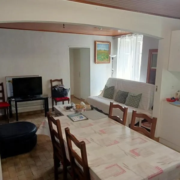Le calme à la campagne à deux pas de Langeac，位于Langeac的酒店