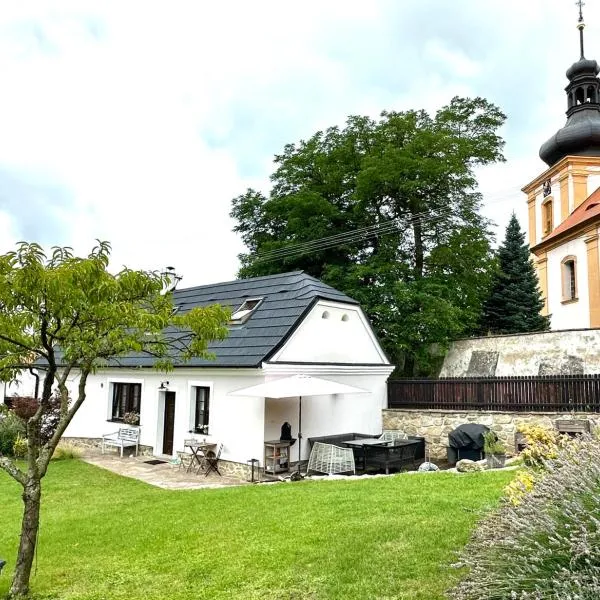 Relax apartmány na statku u Orlické přehrady，位于Probulov的酒店