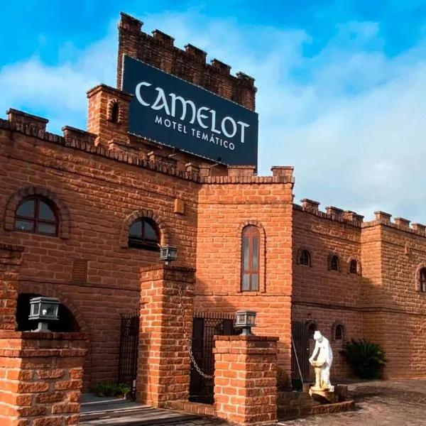 Camelot Motel by Drops，位于圣利奥波尔杜的酒店