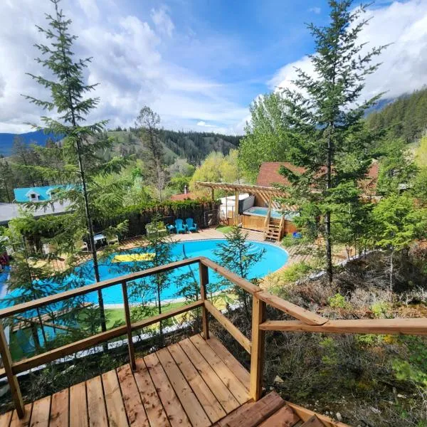 蒂罗尔汽车旅馆，位于镭温泉的酒店