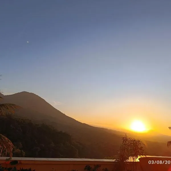 DWan Tea Mountain Side，位于贾蒂卢维的酒店