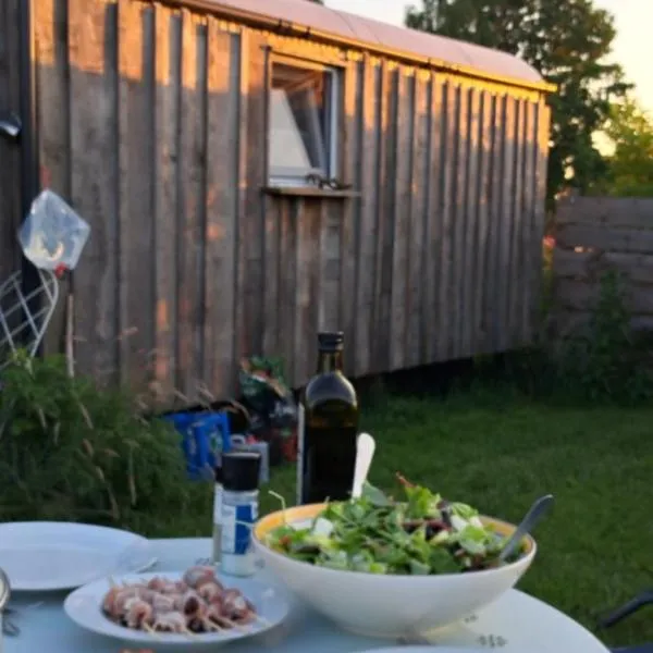 liberty - Urlaub im Zirkuswagen，位于Karstädt的酒店