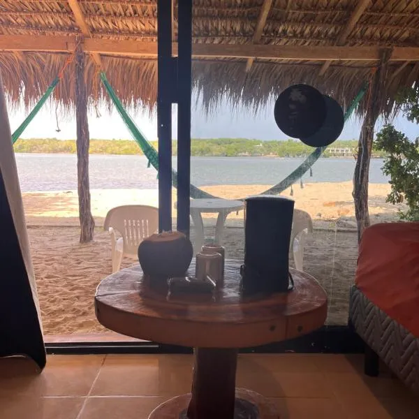 Cabañas Laguna Azul，位于Chamuscadero的酒店