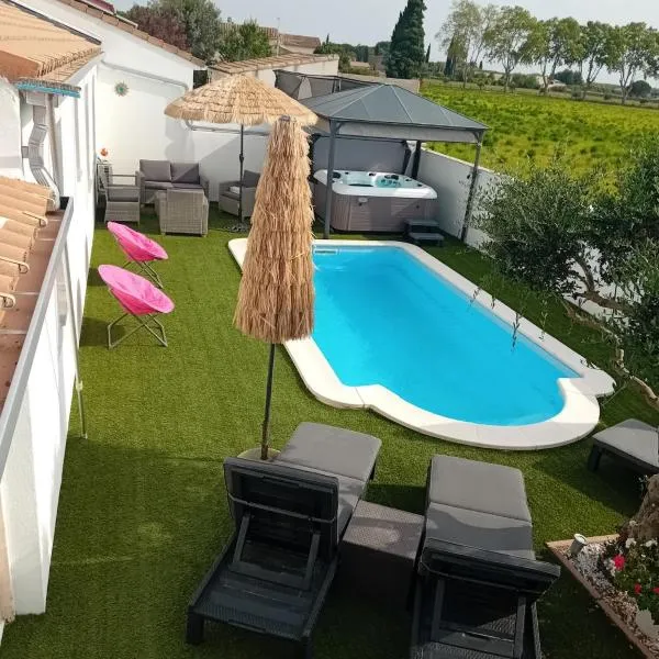 Les plaisirs de camargues，位于艾马尔格的酒店