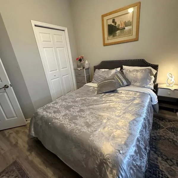 Quiet room in a family home，位于利哈伊埃克斯的酒店