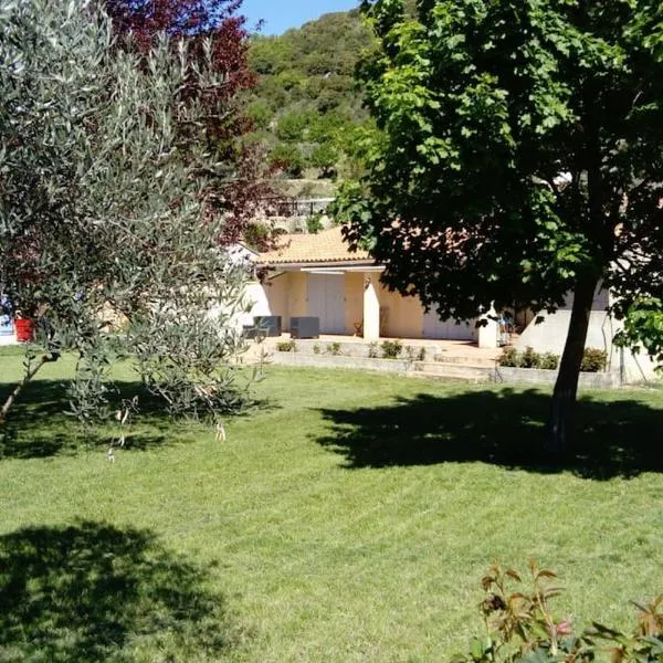 La Maisonnette du Toulourenc，位于蒙布兰莱班的酒店