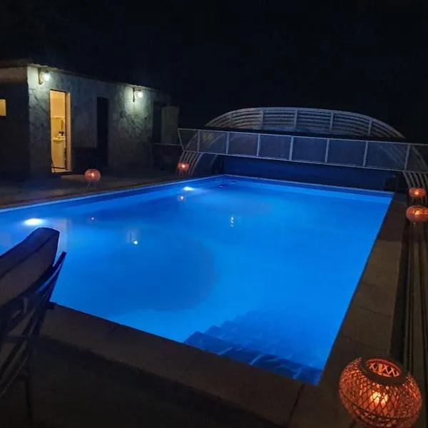 Divino B&B Relax and Wellness，位于卡斯特·迪·列瓦的酒店