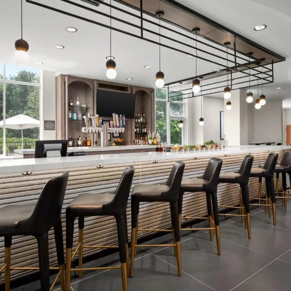 Delta Hotels by Marriott Colonial Heights,位于科洛尼尔海茨的酒店