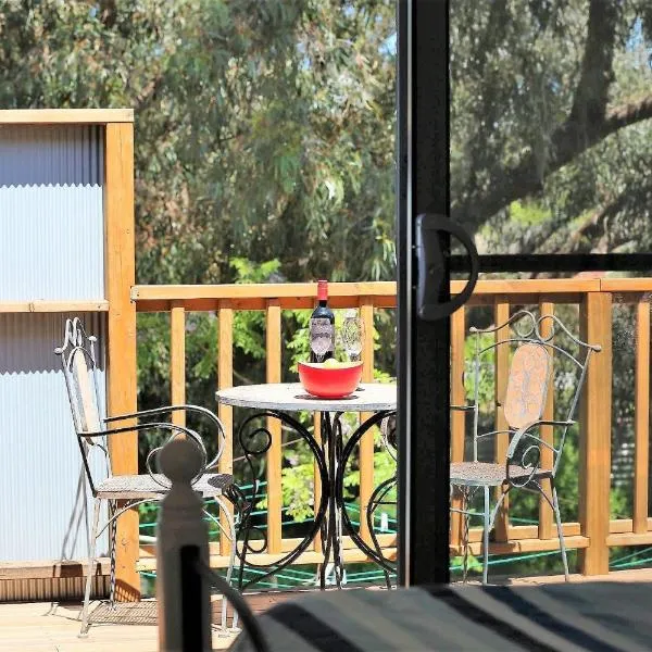 Just Beachy - Quiet Relaxing Pet Friendly，位于吉尔德顿的酒店