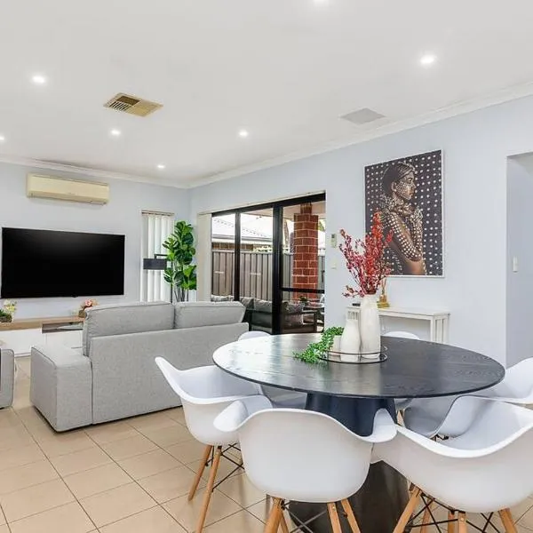 Saint James Hidden Gem!，位于珀斯的酒店