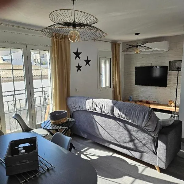 Piso Ana appartement Cosy et moderne, Climatisé été, hiver，位于坎皮略斯的酒店