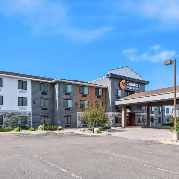 Comfort Inn & Suites Mountain Iron and Virginia，位于Mountain Iron的酒店