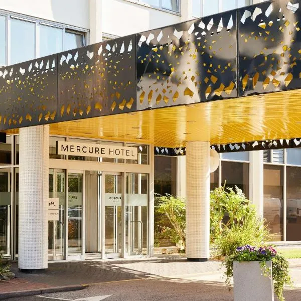 Mercure Northampton，位于Overstone的酒店