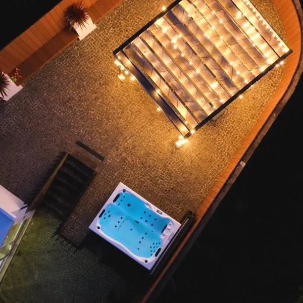 Vento do Nordeste - Cottage with Jacuzzi，位于诺德什蒂的酒店