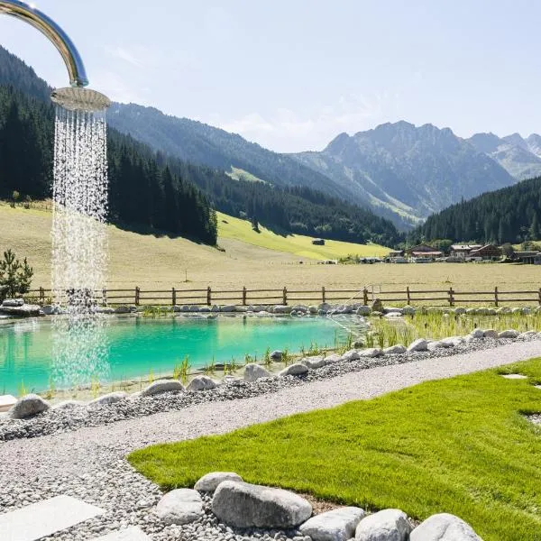 Traumhotel Alpina Superior -- Luxusurlaub auf der Alm mit Badesse，位于盖洛斯的酒店