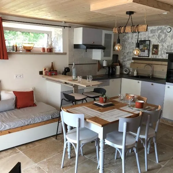 Paix, nature et confort à 5mn de Montbéliard，位于Allondans的酒店