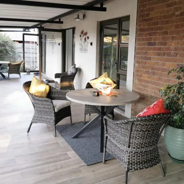 19th on Bloekom Guesthouse，位于塞昆达的酒店