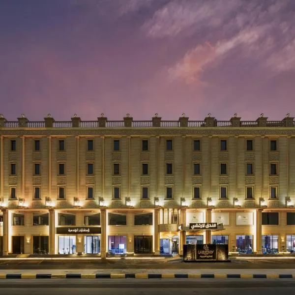 Larichy Hotel Tabuk - فندق لاريتشي تبوك，位于泰布克的酒店