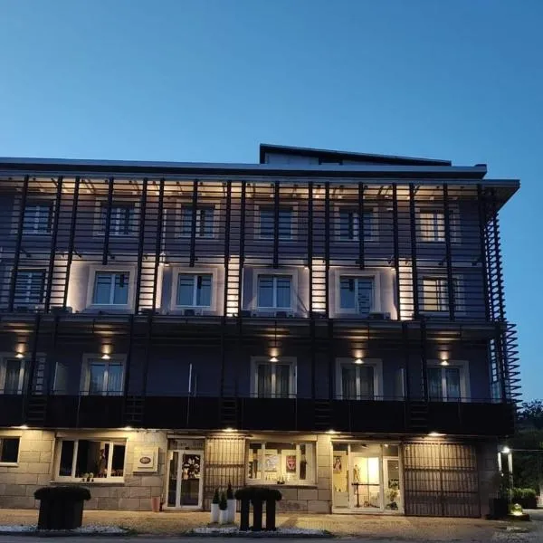 Hotel San Francesco，位于博尔戈马内罗的酒店