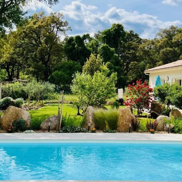 Mini Villa Pascal Paoli avec piscine - proche mer，位于Prunelli-di-Fiumorbo的酒店