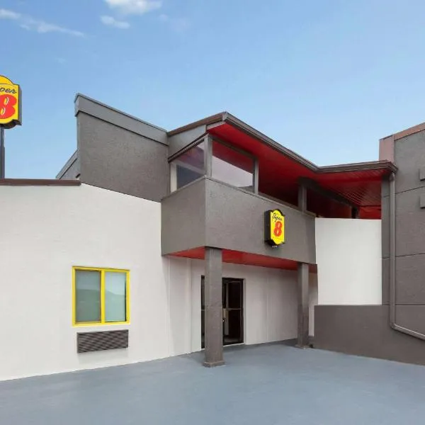 布里奇波特速8酒店，位于布里奇波特的酒店