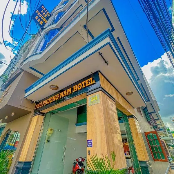 Phú Phương Nam Hotel Nhân Tây 3，位于Ấp Tân Thành (3)的酒店