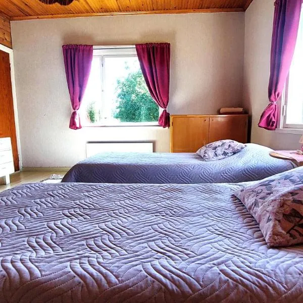 Villa Mummola Kahden makuuhuoneen huoneisto lähellä jokea，位于Simpele的酒店