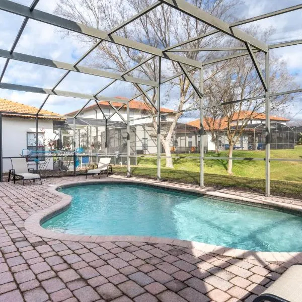 Poolside Serenity near Disney World home，位于奥兰多的酒店