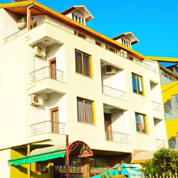 Hotel Gjeli，位于Patos的酒店