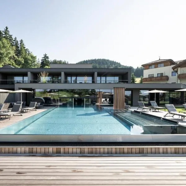 Hotel Viertler，位于阿维兰奥的酒店