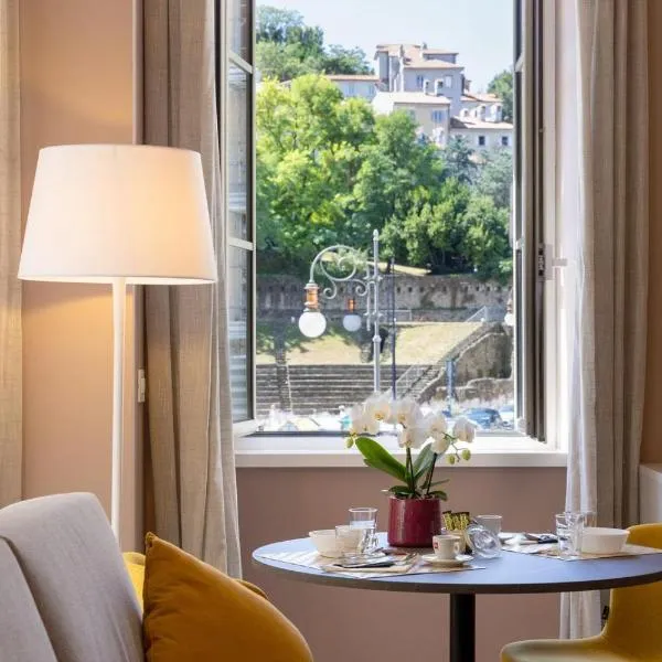 Teatro Romano Exclusive Suites，位于的里雅斯特的酒店
