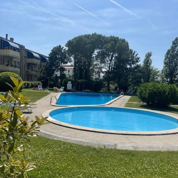 Apartment with Pool in Cavalino Jesolo，位于卡瓦利诺的酒店