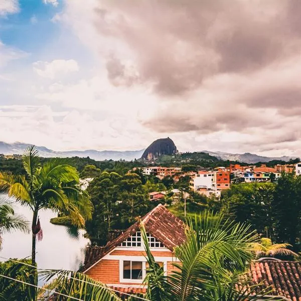 Hotel Spa Bliss Guatape，位于瓜塔佩的酒店