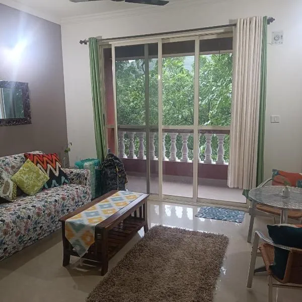 Luxury Apt near Palolem Beach, WFH with Forest view，位于卡纳科纳的酒店