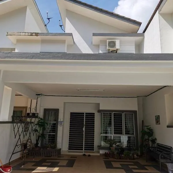 Mymutiara Homestay Bentong，位于Karak的酒店