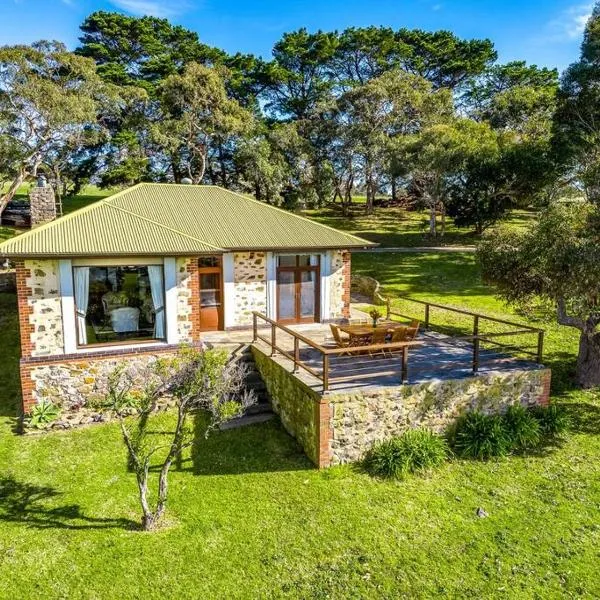 Rustic Cottage，位于Waitpinga的酒店