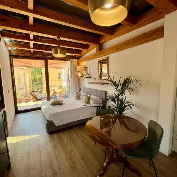 Sole apartment，位于陶尔米纳的酒店