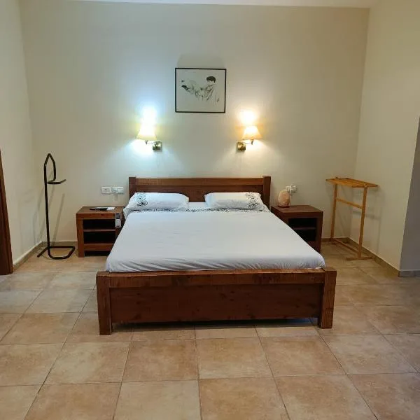 Landscape&Parking&Garden in Ein Kerem Jerusalem，位于‘En Kerem的酒店