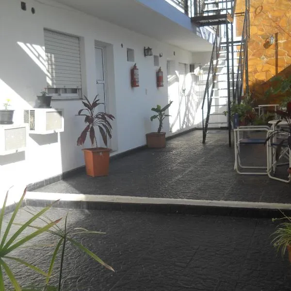 德尼斯酒店，位于维多利亚的酒店