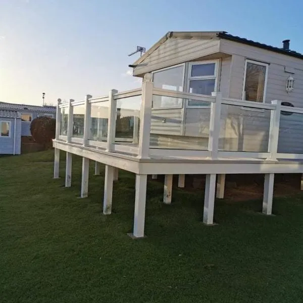 Haven Devon Cliffs Caravan，位于巴德利索尔特顿的酒店